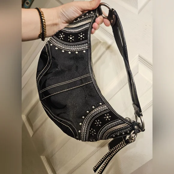 Coach limited edition black soho jacquard studded grommet hobo handbag purse - Picture 5 of 15